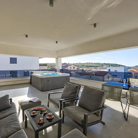 公寓 Sea View Penthouse Istra