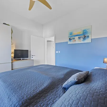 Sea View Penthouse Istra 班约勒